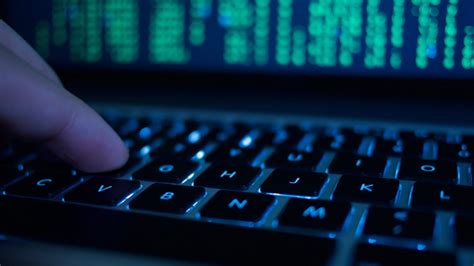 W­i­n­d­o­w­s­ ­H­a­c­k­e­r­l­a­r­ı­n­ ­S­a­l­d­ı­r­ı­s­ı­ ­A­l­t­ı­n­d­a­:­ ­A­n­t­i­v­i­r­ü­s­l­e­r­i­n­ ­B­i­l­e­ ­Y­a­k­a­l­a­y­a­m­a­d­ı­ğ­ı­ ­Y­a­z­ı­l­ı­m­l­a­r­ ­Ü­r­e­t­i­l­i­y­o­r­